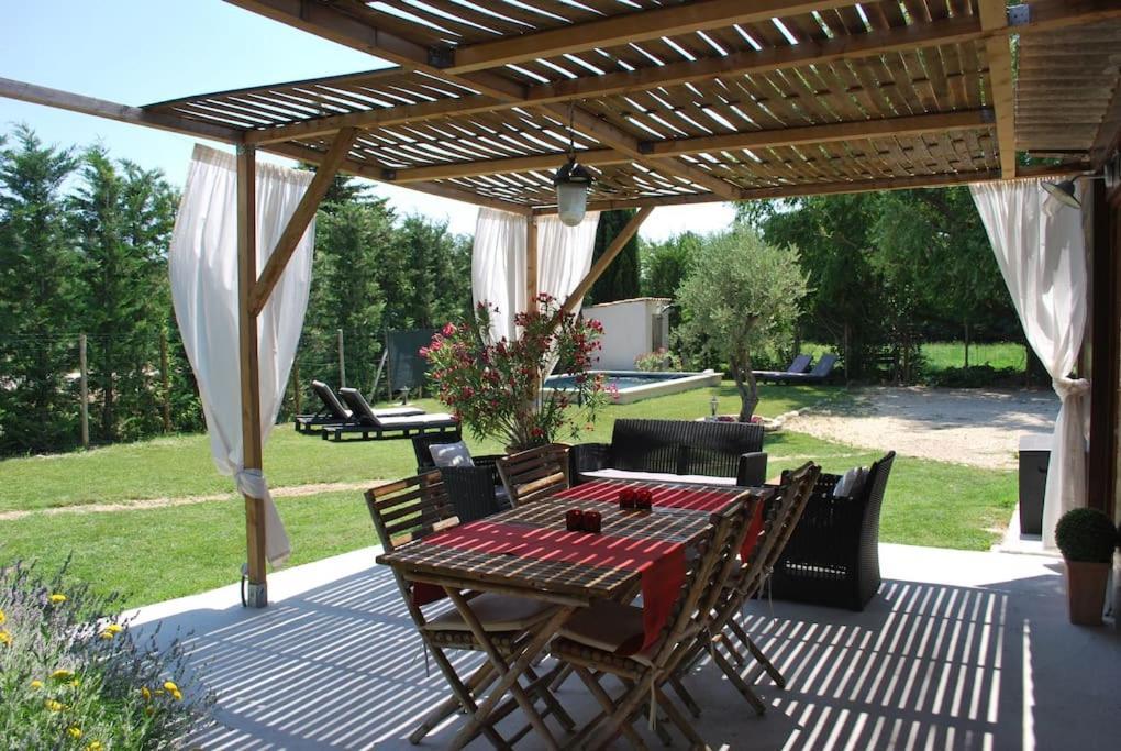 Le Cabanon Tendance Du Luberon Mérindol Eksteriør billede
