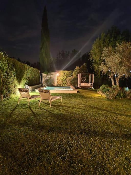 Le Cabanon Tendance Du Luberon Mérindol Eksteriør billede